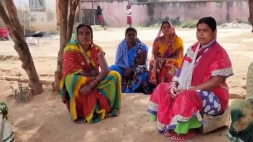 लापुंग: लापुंग के सरस्वती वाहिनी के 93 रसोइयों को पिछले 6 माह से नहीं मिला हैं मानदेय, उत्पन्न हुई भुखमरी की समस्या #मिड_डे_मील
