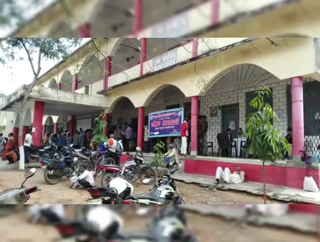 गढ़वा: व्यवहार न्यायालय परिसर में लोक अदालत का हुआ आयोजन, कुल 141 वादों का किया गया निपटारा #लोक_अदालत