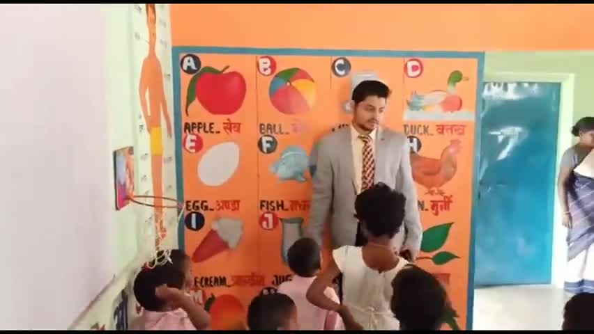 चाईबासा: DDC ने जिले के 2 आंगनबाड़ी केंद्रों का किया निरीक्षण, 10 आंगनबाड़ी केंद्रों में पोषण लड्डू का किया जाएगा वितरण #ddc