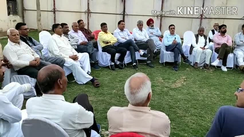 घड़साना: घड़साना को नगर पालिका बनाने की मांग को लेकर व्यापार मंडल भवन में हुई बैठक, कई संगठन रहे मौजूद #नगर_पालिका #व्यापार_मंडल