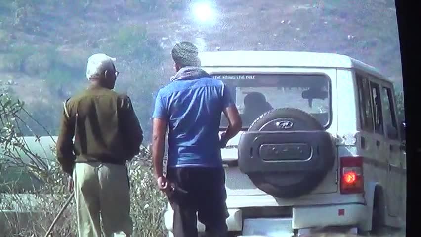 बांसवाड़ा: बांसवाड़ा-रतलाम मार्ग पर बिना फिटनेस के दौड़ रहे वाहनों पर बांसवाड़ा आरटीओ की कार्रवाई, वाहन चालकों में मचा हड़कंप #आरटीओ