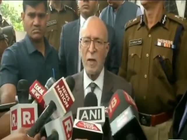 विवेक विहार: LG अनिल बैजल ने हिंसा ग्रस्त इलाकों का किया दौरा, अधिकारियों की साथ की बैठक #lg #दिल्ली_हिंसा