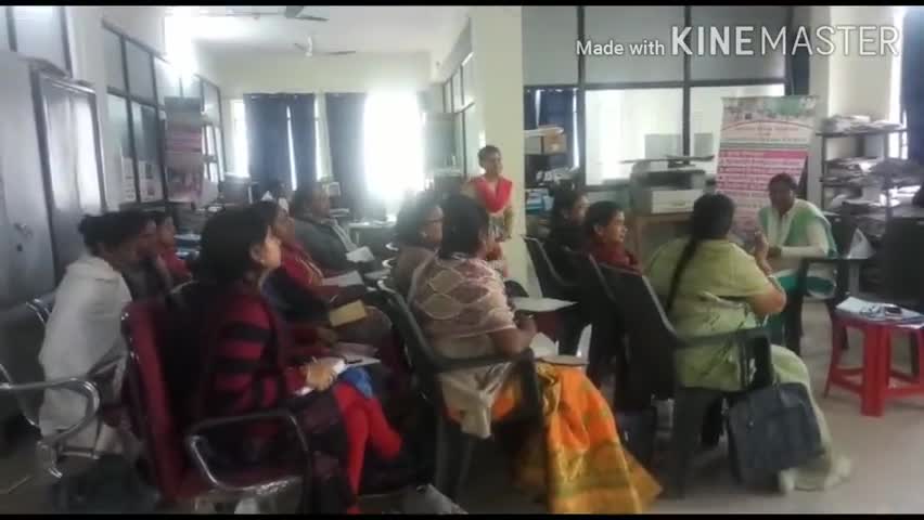 खूंटी: ज़िला को कुपोषण रहित बनाने के उद्देश्य से प्रवेशिकाओं को दिया जा रहा प्रशिक्षण #कुपोषण #प्रशिक्षण
