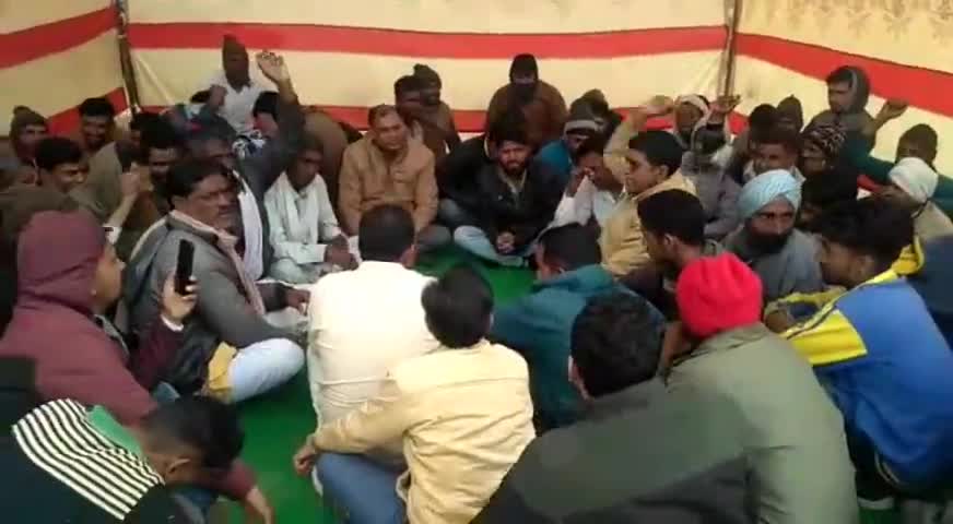 सूरतगढ़: ठुकराणा पंचायत स्थित सूरतगढ़ सुपर क्रिटीकल में मजदूरी की मांग को लेकर श्रमिकों का धरना हुआ शुरू #इंटक #धरना