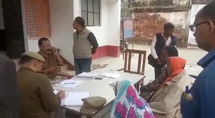 औराई: औराई कोतवाली में थाना दिवस आयोजित, बड़ी संख्या में पहुंचे फरियादी #थाना_दिवस #पुलिस