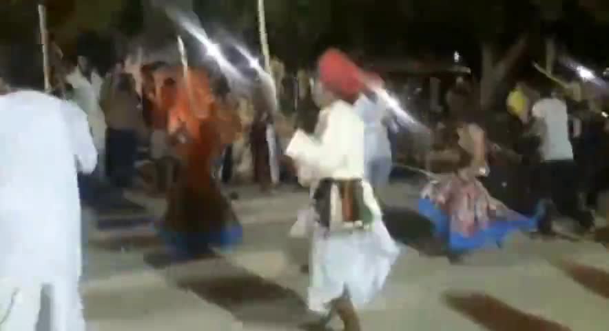 गढ़ी: तहसील क्षेत्र के विभिन्न स्थानों पर होली के पावन पर्व पर गैर नृत्य का हुआ आयोजन, लोगों में दिखा उत्साह #होली #गैर_नृत्य