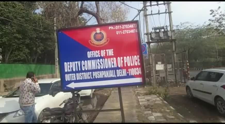 पंजाबी बाग: वेस्ट और बाहरी दिल्ली में होली के दिन पुलिस रही मुस्तैद, डीसीपी ने अलग-अलग इलाकों में जाकर लिया जायजा #डीसीपी #पुलिस