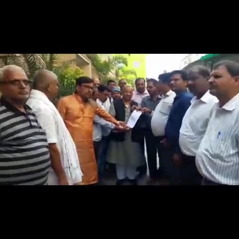 कटिहार: बिहार माध्यमिक शिक्षक संघ ने अपनी मांगों को लेकर सदर विधायक को सौंपा ज्ञापन #विधायक #शिक्षक_संघ