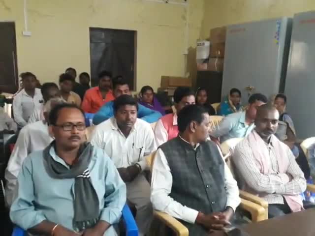 बीरपुर: हर घर नल जल और जल जीवन हरियाली को लेकर बीडीओ ने वीरपुर पूर्वी पंचायत भवन में की बैठक #जल_जीवन_हरियाली
