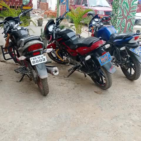 खैरा: लूटकांड मामले में पुलिस 6 लोगों को हिरासत में लेकर कर रही पूछताछ, चार बाइक बरामद #लूटकांड #पुलिस