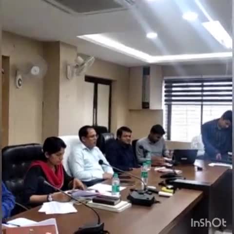 हुज़ूर: रीवा कलेक्टर ने कोरोना वायरस से वचाव हेतु लोगों को जागरूक करने का दिये निर्देश। #कोरोना #वायरस से #बचाव के #निर्देश
