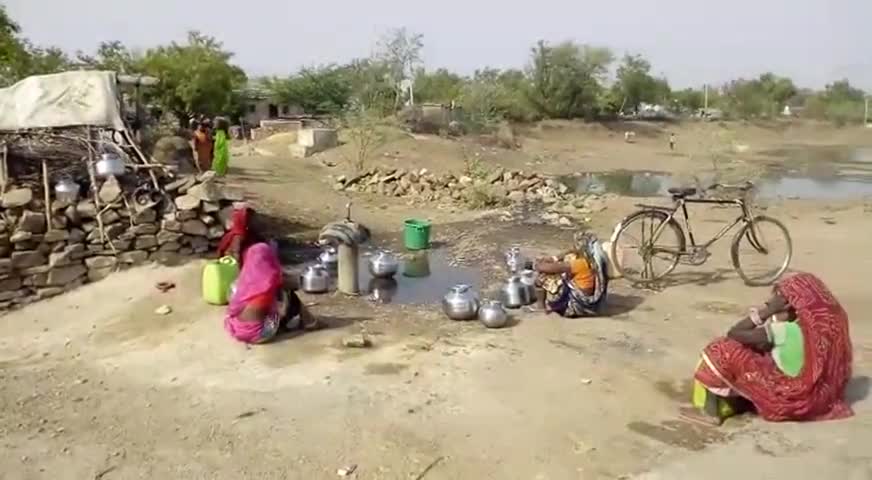 शाहबाद: बीलखेड़ा माल गांव में हैंडपंपों के अभाव के चलते पानी की किल्लत से जूझ रहे स्थानीय निवासी #जनसमस्या #जलसंकट