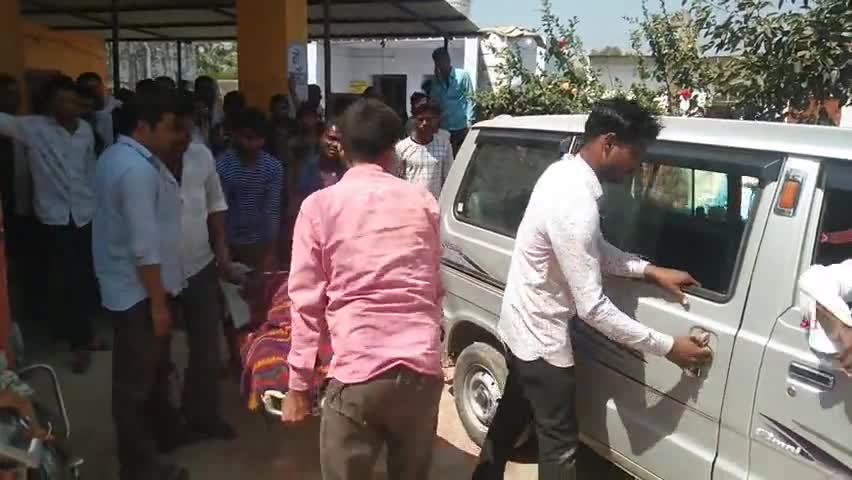 खण्डार: तीन दिन से लापता युवक का शव चंबल नदी में मिला, पुलिस ने पोस्टमार्टम के बाद शव परिजनों को सौंपा #सुसाइड