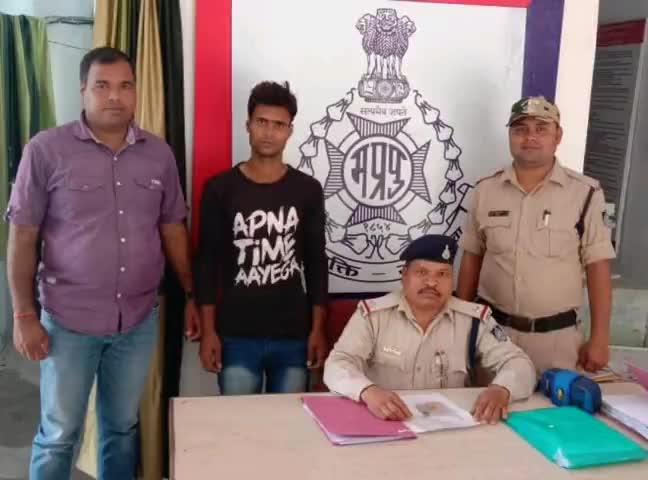हुज़ूर: 1 सप्ताह पूर्व हुई चोरी का रीवा कोतवाली पुलिस किया खुलासा, आरोपी सहित माल हुआ बरामद #चोरी