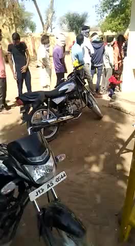 घड़साना: ग्राम पंचायत 24 एएससी के सामुदायिक स्वास्थ्य केंद्र में कोरोना वायरस के संक्रमण के चलते लगी मरीजों की भीड़ #सीएचसी