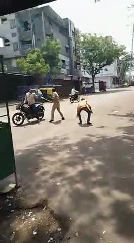 छाता: kosi kalan ke#जनता_कर्फ्यू #कोरोना_वायरस