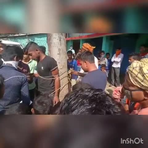 सहार: सहार थाना क्षेत्र के ननऊर गांव में ट्रक लूट कांड का एक गिरोह पकड़ा, लोगों ने की जमकर पिटाई #अपराध #लूटकांड