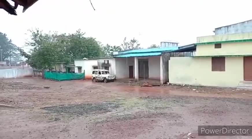 बिछुआ: बिछुआ ब्लाक के दर्जनों गांवों में तेज आँधी-तूफान के साथ हुई भारी बारिश, कुदरत के कहर से किसान बर्बाद #बेमौसम_बारिश