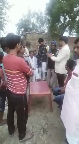 जनता को मुख्यमंत्री और प्रधानमंत्री योजनाओं का लाभ मिले। नर सेवा नारायण सेवा। #बांगरमऊ #उन्नाव #गांव में चंद्रभूषण सिंह।