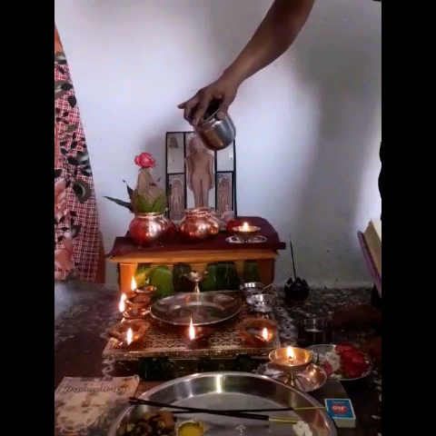 सौसर: लॉकडाउन का पालन करते हुए सौसर में जैन समुदाय ने घर में ही श्री जी का पूजन कर मनाई महावीर जयंती #धर्म #महावीर_जयंती