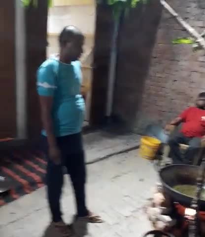 Apna Prayas Koi Bhukha na Rahe 
#susuwahi
#corona_warrior_santosh