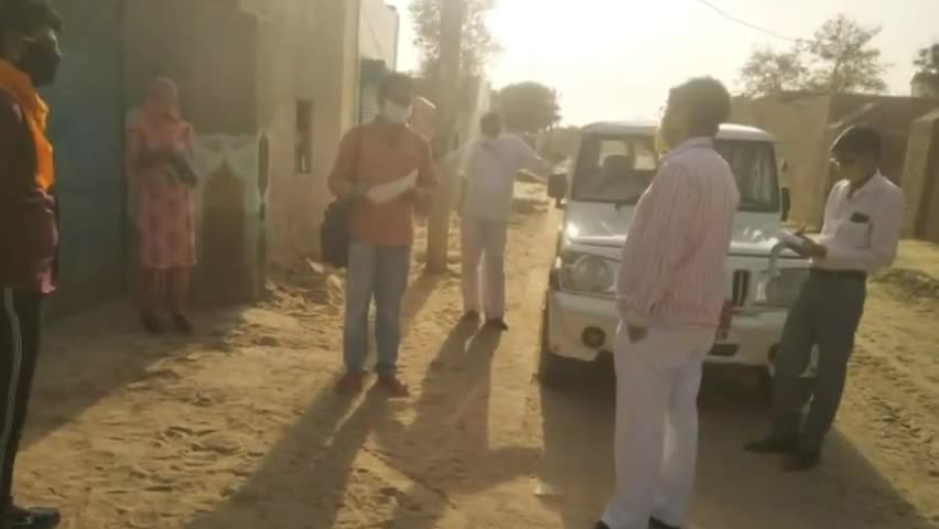 अनूपगढ़: घड़साना उपखंड अधिकारी ने गांवों में बीएलओ द्वारा किए जा रहे सर्वे का किया निरीक्षण #बीएलओ #एसडीओ