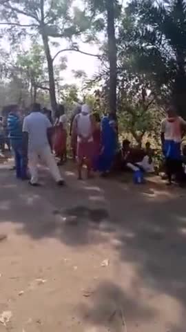 मोहनपुर: तीन दिन से लापता युवती का जंगल से शव बरामद https://bkdnewsjharkhand.com/?p=1184 #लॉकडाउन #निर्भयाकांड के जैसा कांड #bkd