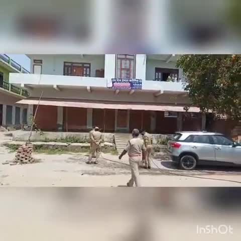 मैनपुरी: घिरोर नगर में तीन जगहों पर फायर ब्रिगेड के द्वारा किया गया दवा का छिड़काव #कोरोना_वायरस #फायर_ब्रिगेड