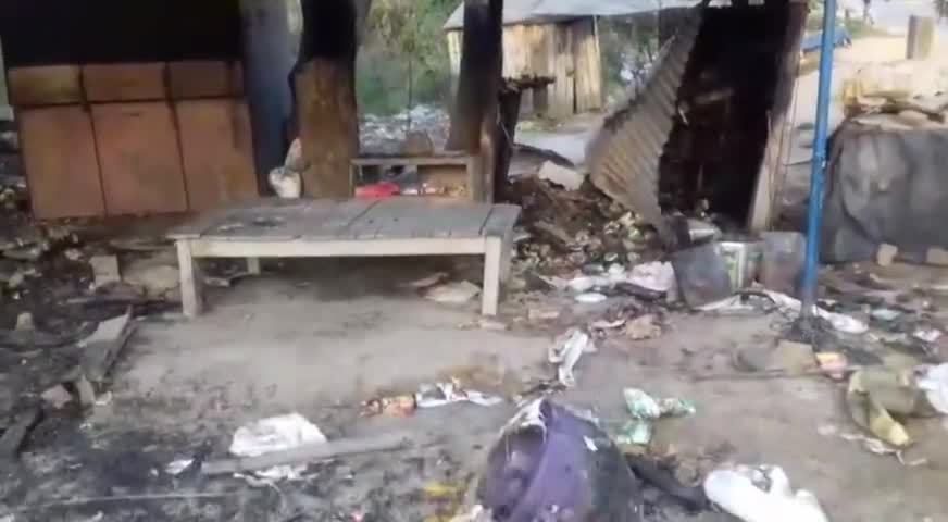 तरबगंज: वजीरगंज इलाके में स्थित किराना की दुकान में अज्ञात कारणों से लगी आग, जलकर राख हुआ सामान #हादस #आग