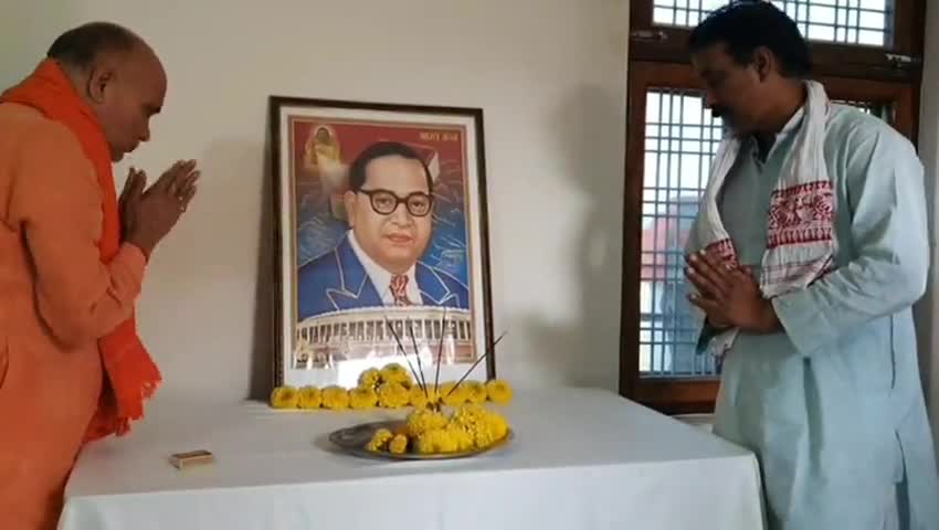 कुशीनगर अपने आवास पर भारत रत्न बाबा साहेब #डॉ_भीमराव_अंबेडकर जी के जयंती के अवसर पर साथ में देवतुल्य भाजपा कार्यकर्तागण.