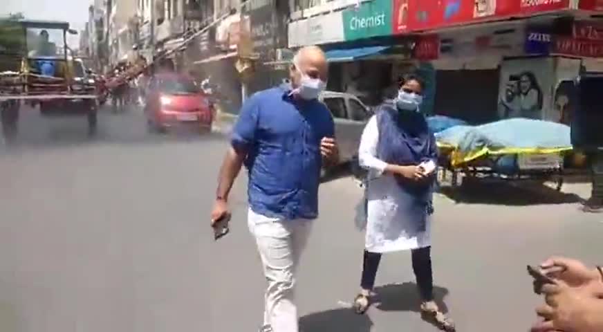 दरियागंज: जापानी मशीनों से मयूर विहार के इलाके को सैनिटाइज करवाने पहुंचे डिप्टी सीएम मनीष सिसोदिया #डिप्टी_सीएम #मनीष_सिसोदिया