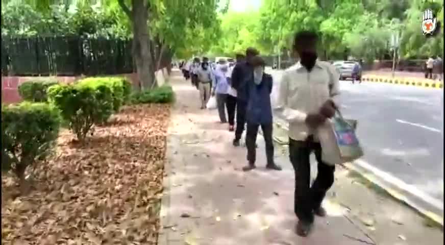 कर्वी: मेरी ज़िम्मेदारी भारतीय युवा कांग्रेस #रोटी_बैंक﻿#iycmadhyapradesh