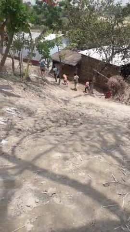 बेगूसराय: #अंचल चेरियाबरियारपुर के बिक्रमपुर पंचायत के कोरजाना गांव में सेनेटाइज का छिंटकाव किया गया  
दिनांक 16-04-2020