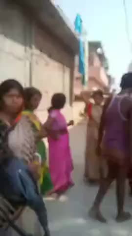 वज़ीरगंज: #महुऐत पंचायत के #बुधघरीया गांव में #नहीं कर रहे हैं #कोटा से राशन वितरण #कृपया इसे #आगे की #करवाई किया जाए गरीबों की जा
