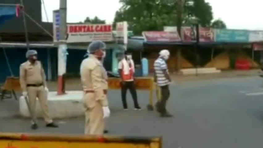 परसिया: टीआई अनिल सिंह ने आम जनता से की लॉकडाउन का पालन करते हुए घरों में रहने की अपील #लॉकडाउन #टीआई