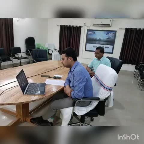 गढ़वा: गढ़वा डीसी ने वीडियो कॉलिंग के जरिये की प्रेसवार्ता, लॉकडाउन को लेकर की चर्चा #डीसी #प्रेसवार्ता