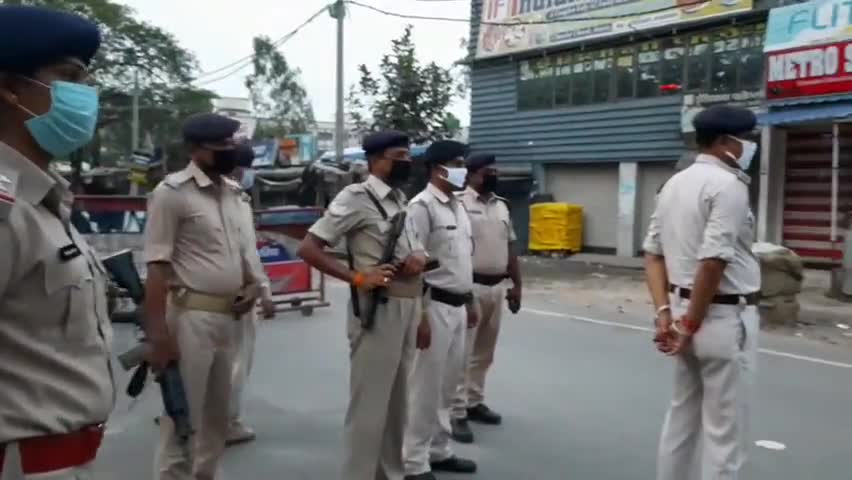 अररिया: चांदनी चौक पर तैनात पुलिसकर्मियों का हौसला बढ़ाने पहुंचे एसडीपीओ पुष्कर कुमार #एसडीपीओ #पुलिस