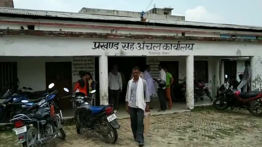 सिसवन: बघवना पंचायत के वार्ड-14 में कोरोना वायरस को लेकर आंगनबाड़ी सेविका व आशा कार्यकर्ता ने किया सर्वेक्षण #सर्वेक्षण