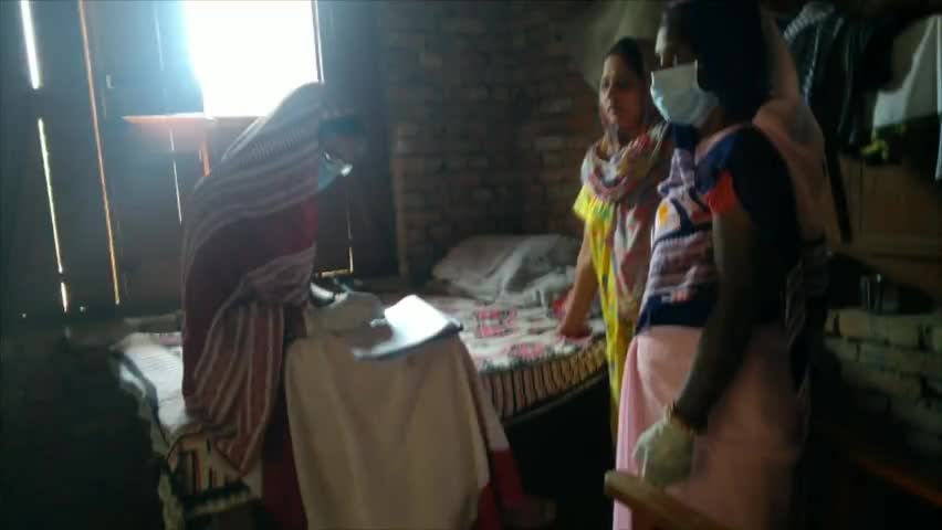 गोरेयाकोठी: रतनपुर पंचायत में आंगनबाड़ी की सेविका एवं आशा कार्यकर्ताओं द्वारा कोरोना वायरस को लेकर किया गया सर्वेक्षण #सर्वेक्षण