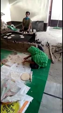 रायसिंहनगर: रायसिंहनगर Ex. MLA दौलतराज नायक जरूरतमंद परिवारों के लिए 1 महीने से करवा रहे हैं भोजन की व्यवस्था #पूर्व_विधायक #जनसेवा