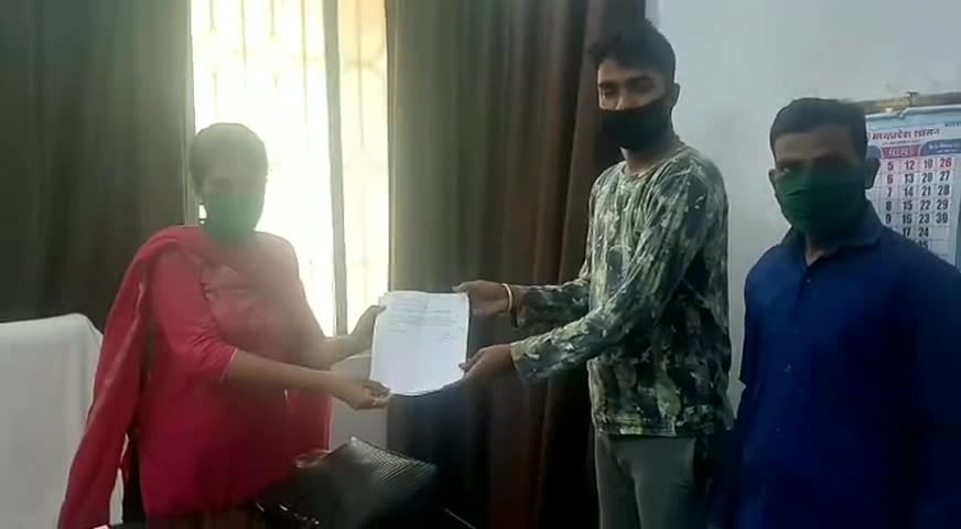 शाहपुर: शाहपुर में SDM को पालघर मामले को लेकर धर्म जागरण समन्वय शाहपुर द्वारा ज्ञापन सौंपा गया #एसडीएम #पालघर