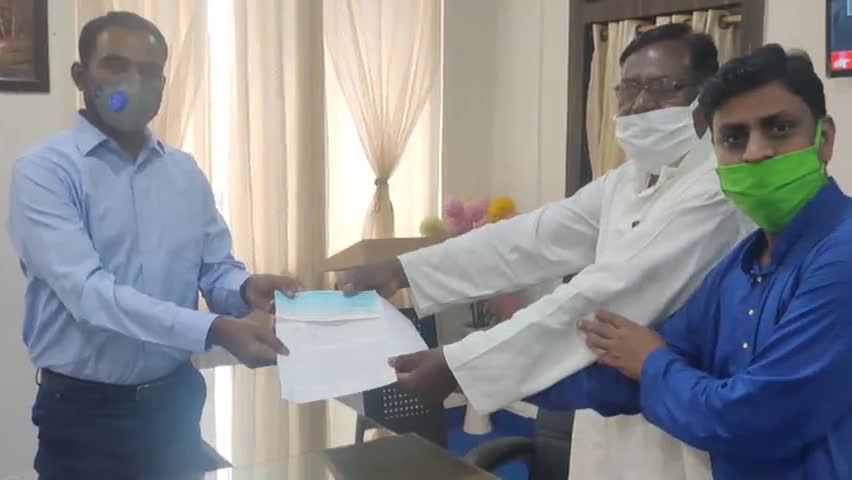 सिमडेगा: अखिल भारतीय क्षत्रिय महासभा सिमडेगा ने कोरोना सहायता कोष में दी ₹21 हजार की सहायता राशि  #सहायता_राशि