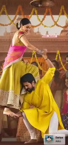 हुज़ूर: Feel this music 
what a song .
I love it 💕🙉💕❤️##ghotala