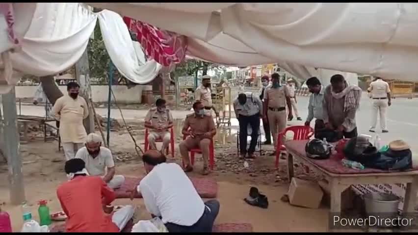 हांसी: हिसार चुंगी पर परशुराम जयंती के अवसर पर कोरोना को खत्म करने की कामना को लेकर हवन यज्ञ में डाली गई आहुति #परशुराम_जयंती