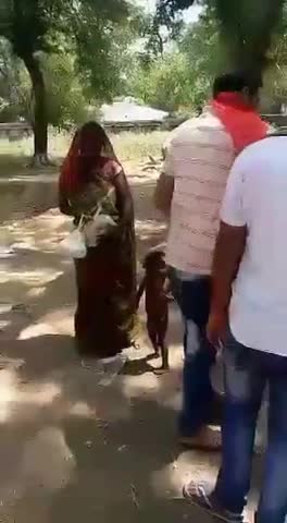 कुदरा: #कोरोना काल मे
#भाजयूमो और #नारायण_दास_नरोत्तम_रामलीला_समिति_सुकुलपुरवां के युवा भाइयो संग ﻿﻿#कुदरा मे राशन वितरण किया