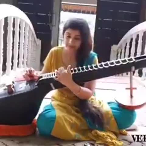 ओ साथी रे तेरे बिना भी क्या जीना.....#musical ﻿