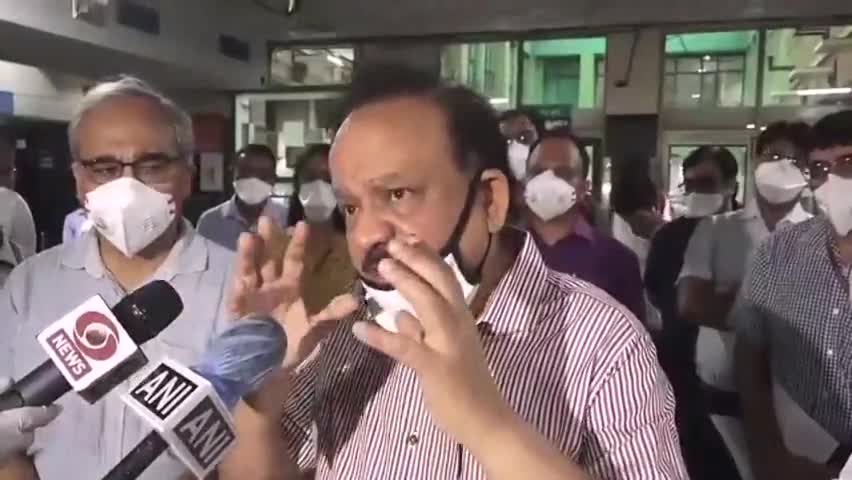 चाणक्यपुरी: कोरोना वायरस देश का दुश्मन है, जल्द हासिल करेंगे इसपर विजय: केंद्रीय स्वास्थ्य मंत्री डॉ. हर्षवर्धन #कैबिनेट_मंत्री