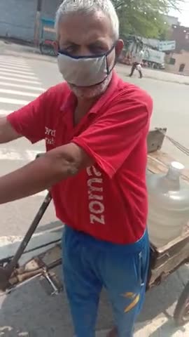 बल्लबगढ़: बहुत लोग हैं ﻿#ZOMATO टीशर्ट पहन के काम करने वाले
