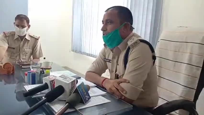 डबवाली: डबवाली सिटी पुलिस ने प्रेम नगर से पिता पुत्र को 200 ग्राम चिट्टे व ₹4 लाख नकदी के साथ किया काबू #अपराध #चिट्टा