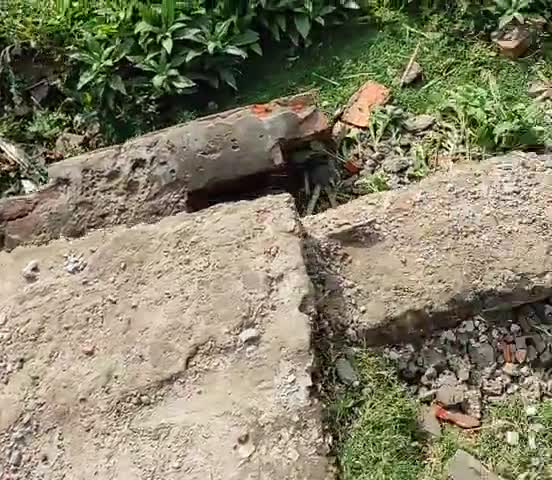नरकटियागंज: nautanwa village me sarkaari pull ko jaan bujh kar thorda gya hai 
﻿#bridgecollapse #help